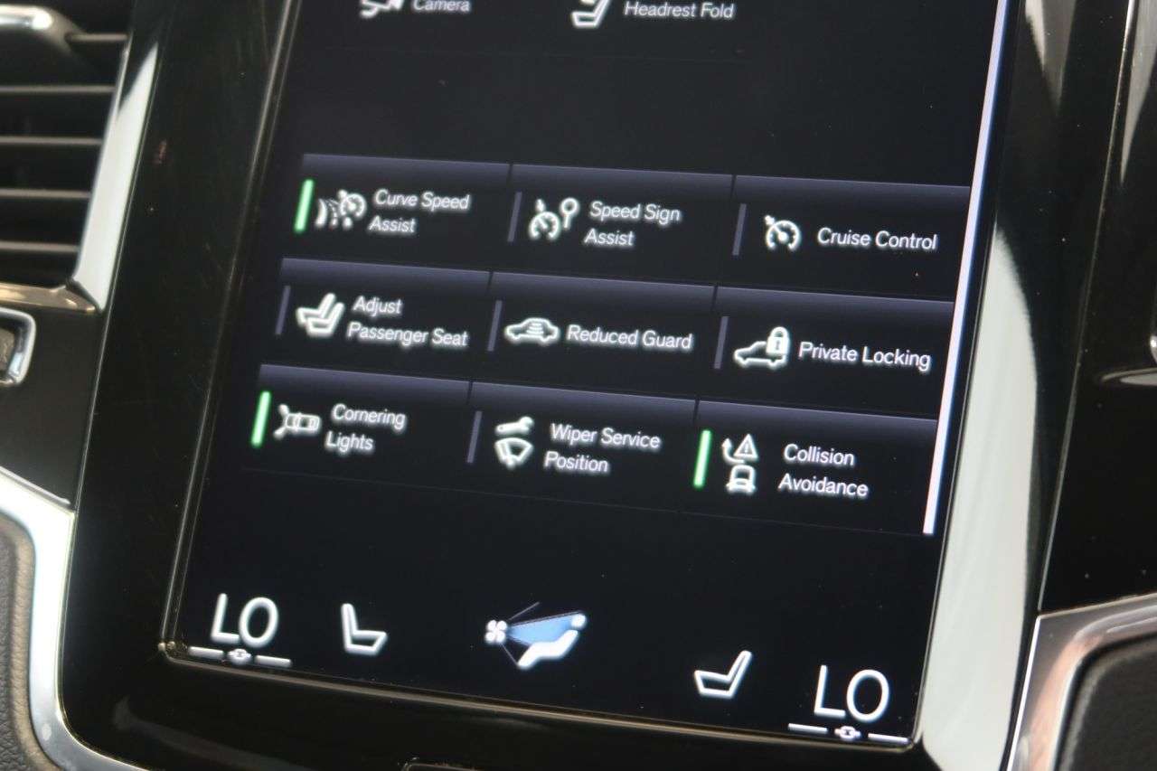 2021 VOLVO XC90 2021 VOLVO XC90