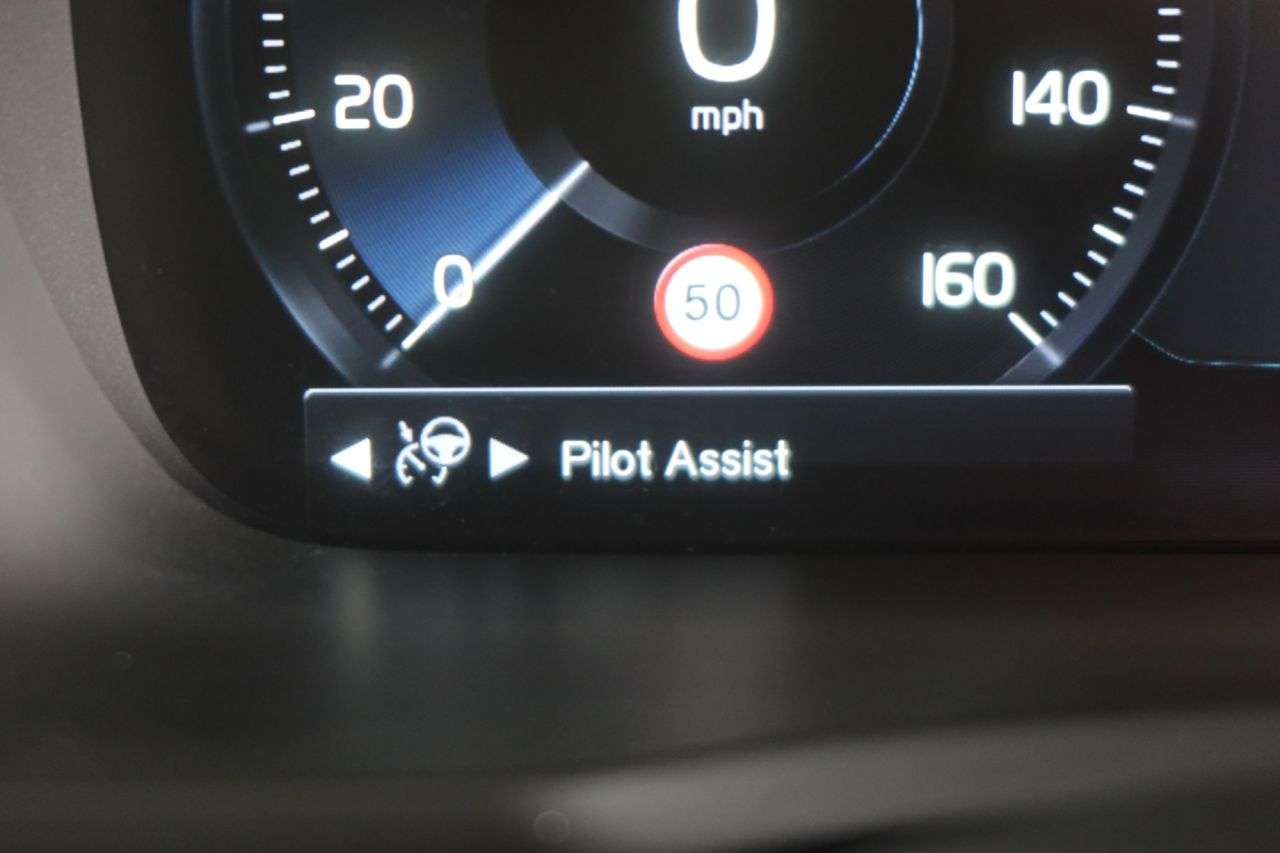 2020 VOLVO XC90 2020 VOLVO XC90