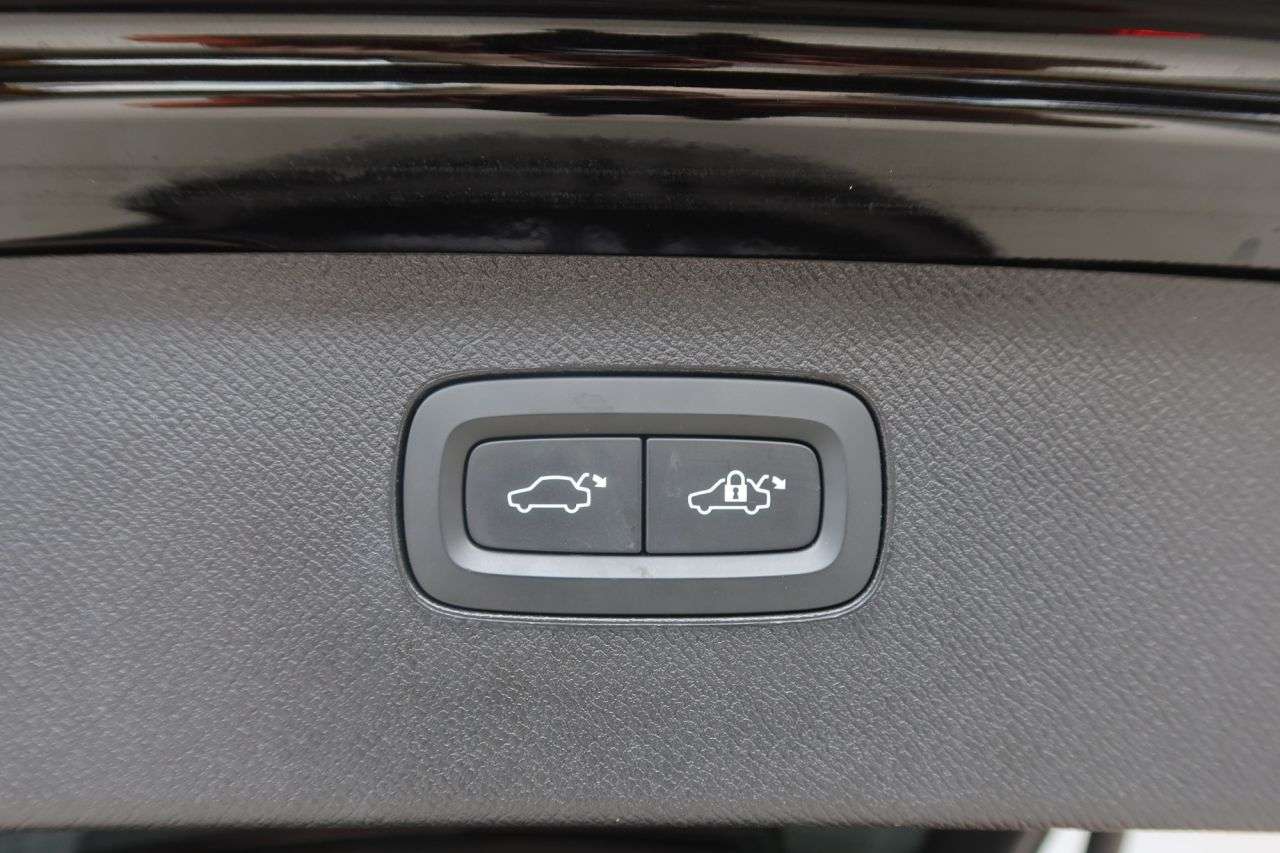 2022 VOLVO XC90 2022 VOLVO XC90