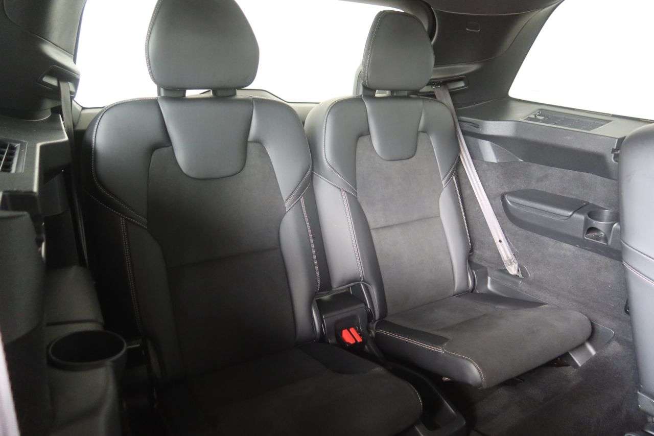 2022 VOLVO XC90 2022 VOLVO XC90