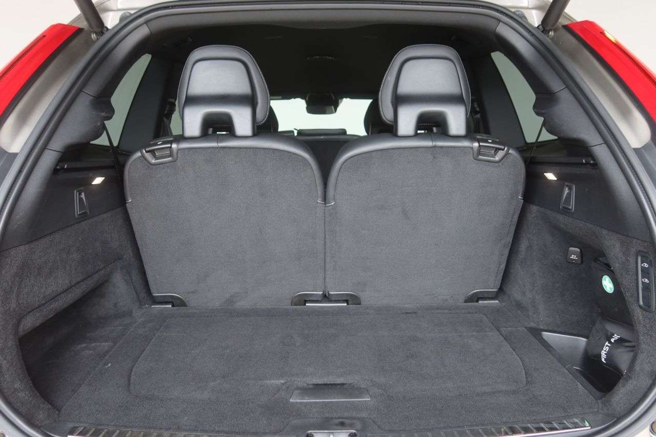 2021 VOLVO XC90 2021 VOLVO XC90