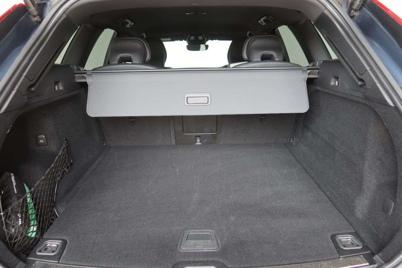 2022 VOLVO XC60 2022 VOLVO XC60