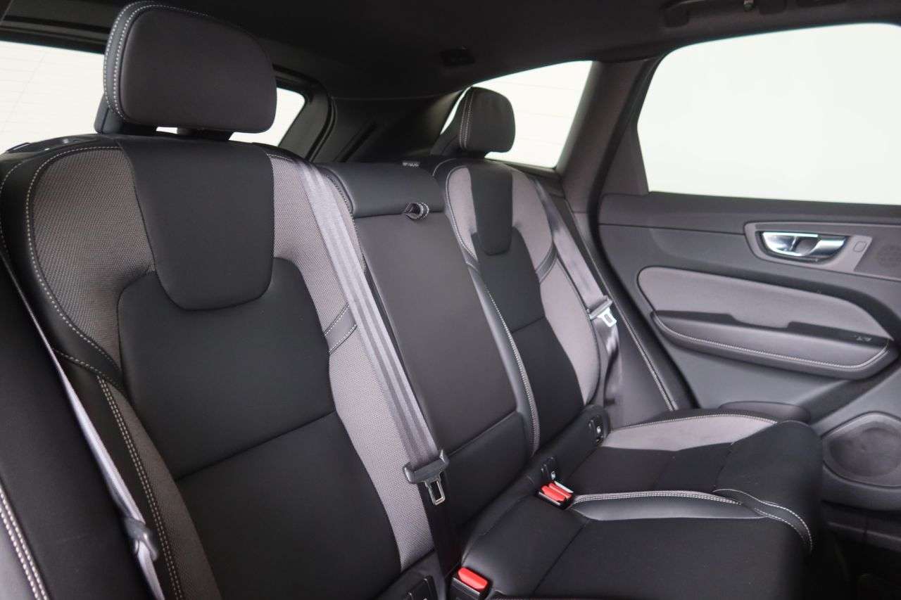 2022 VOLVO XC60 2022 VOLVO XC60