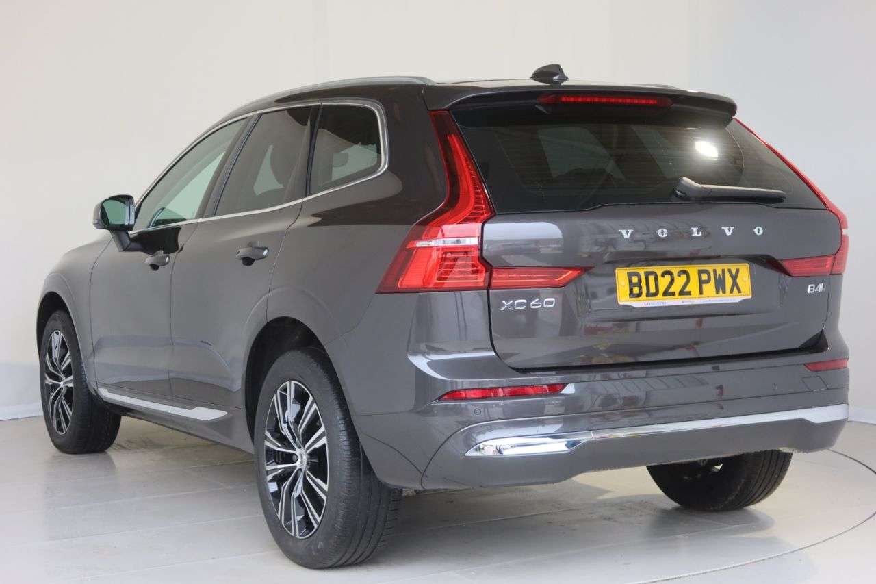 2022 VOLVO XC60 2022 VOLVO XC60