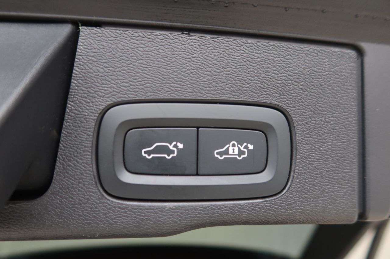 2022 VOLVO XC60 2022 VOLVO XC60