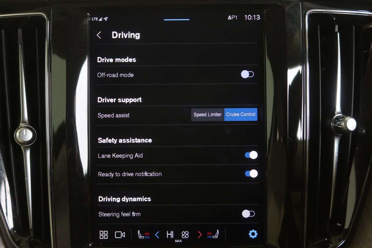 2022 VOLVO XC60 2022 VOLVO XC60