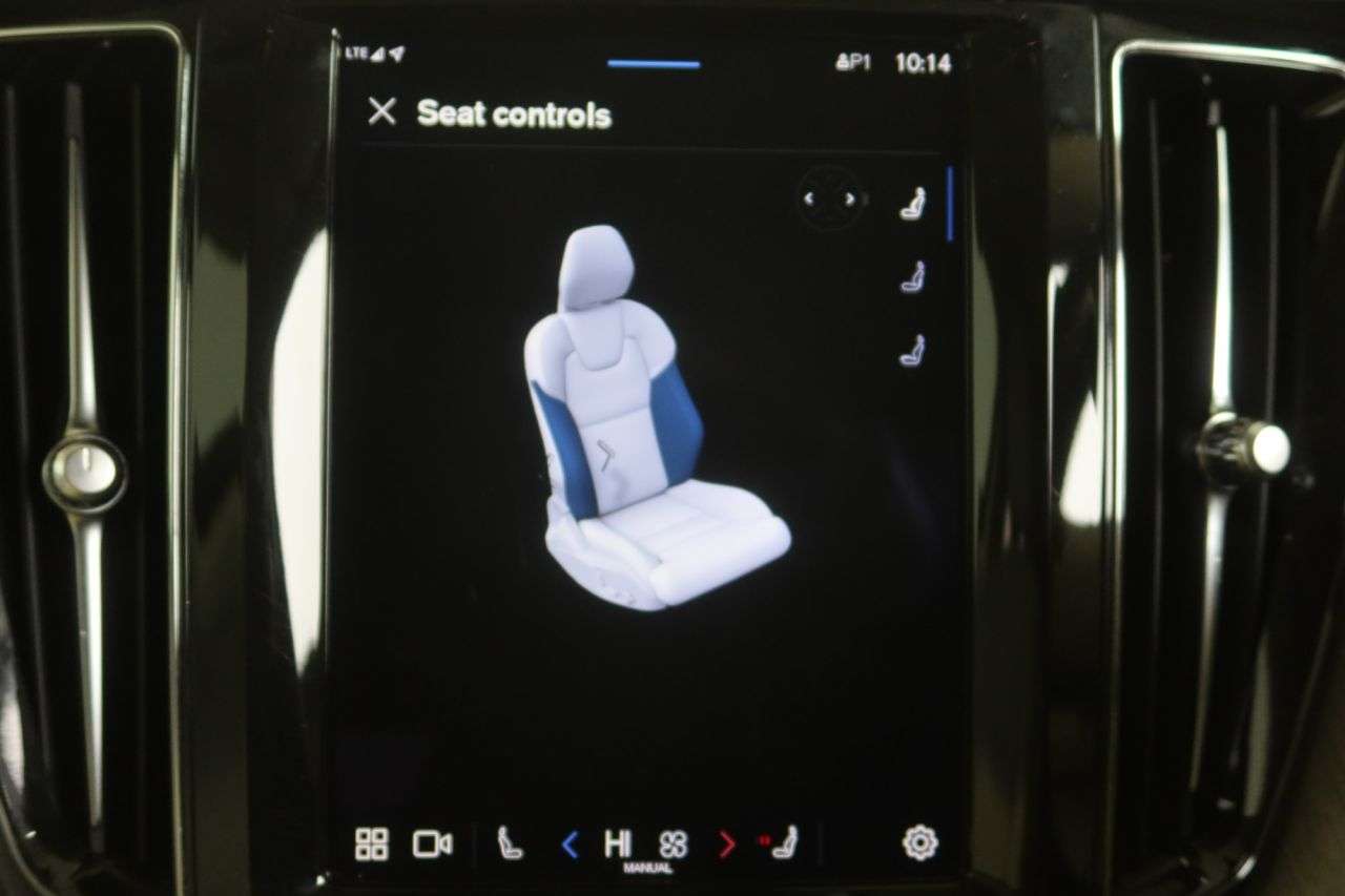 2022 VOLVO XC60 2022 VOLVO XC60