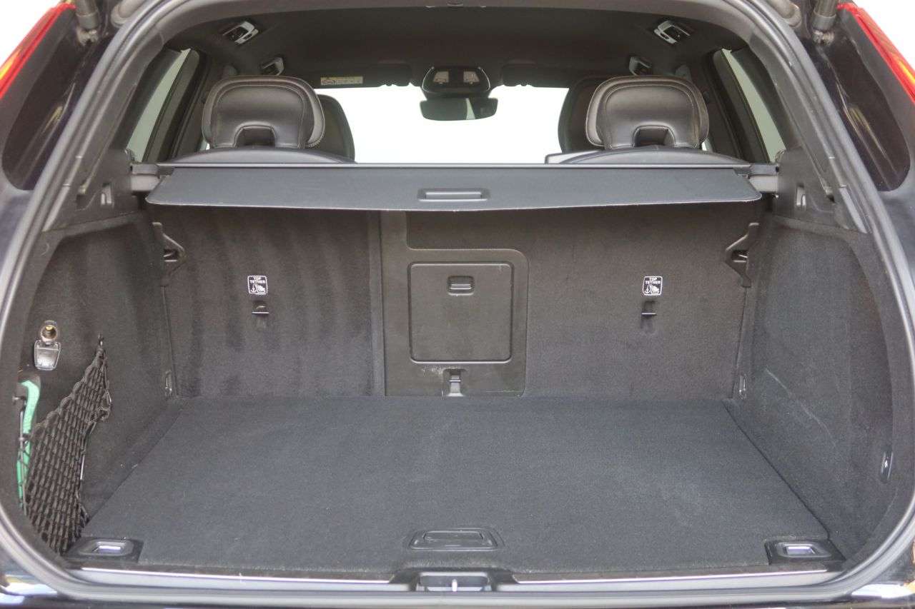 2022 VOLVO XC60 2022 VOLVO XC60