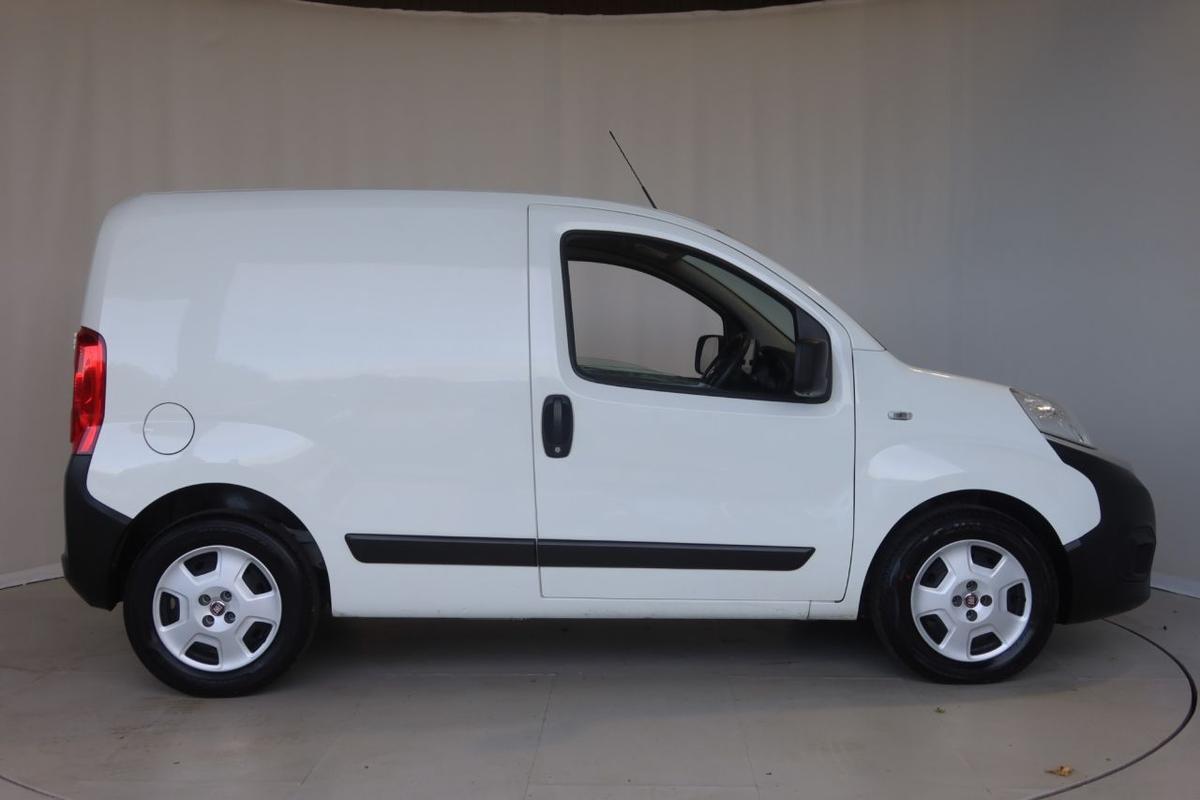 Check out this Fiat Fiorino 2022 Diesel Manual