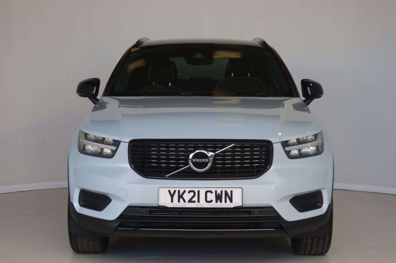2021 VOLVO XC40 2021 VOLVO XC40