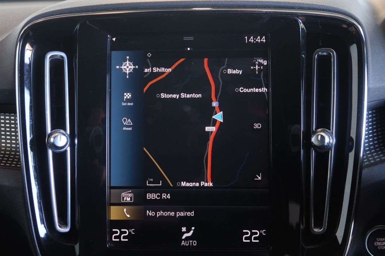 2021 VOLVO XC40 2021 VOLVO XC40