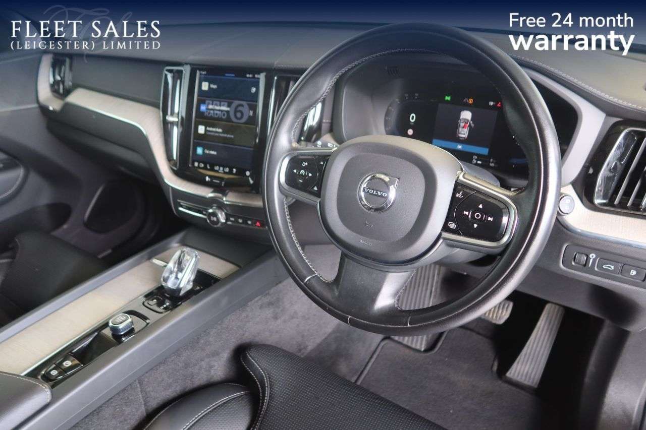 2022 VOLVO XC60 2022 VOLVO XC60