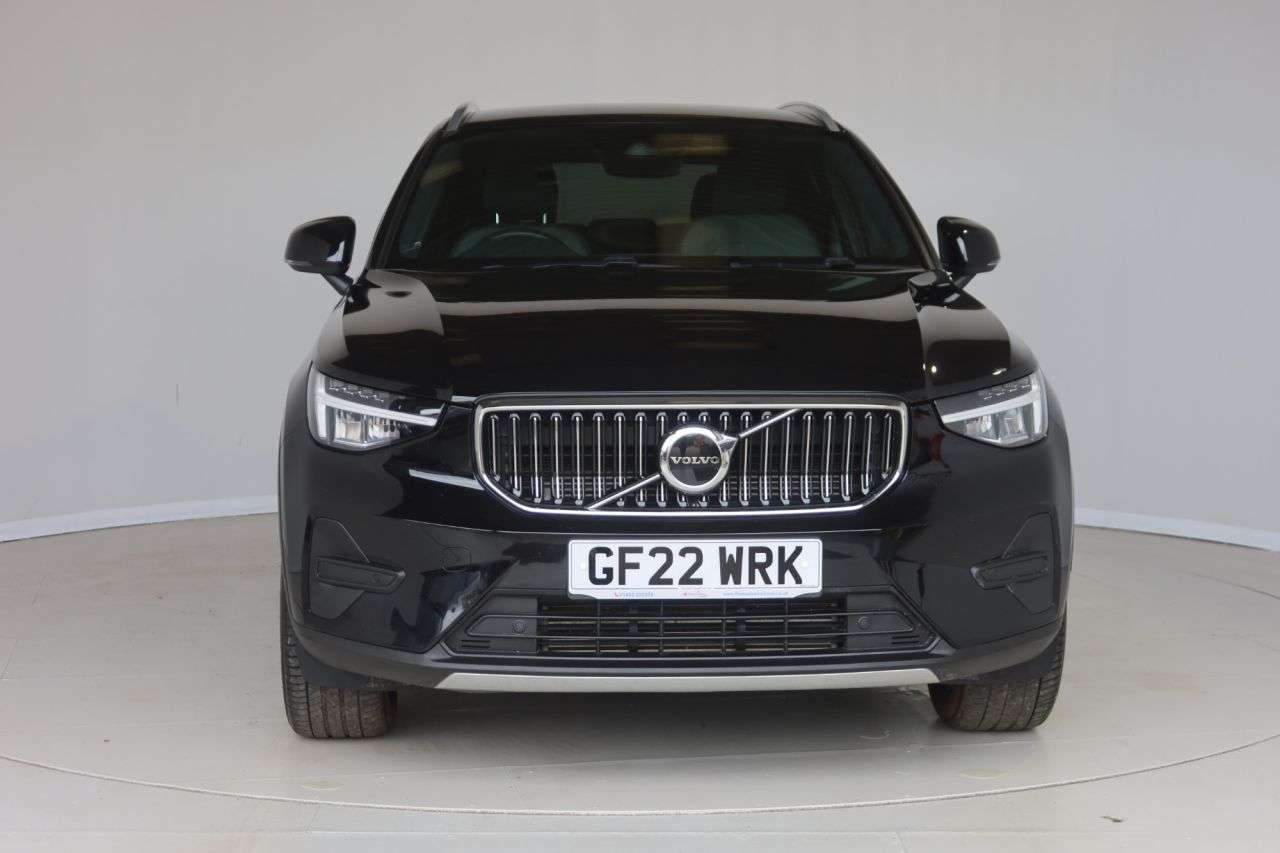 2022 VOLVO XC40 2022 VOLVO XC40