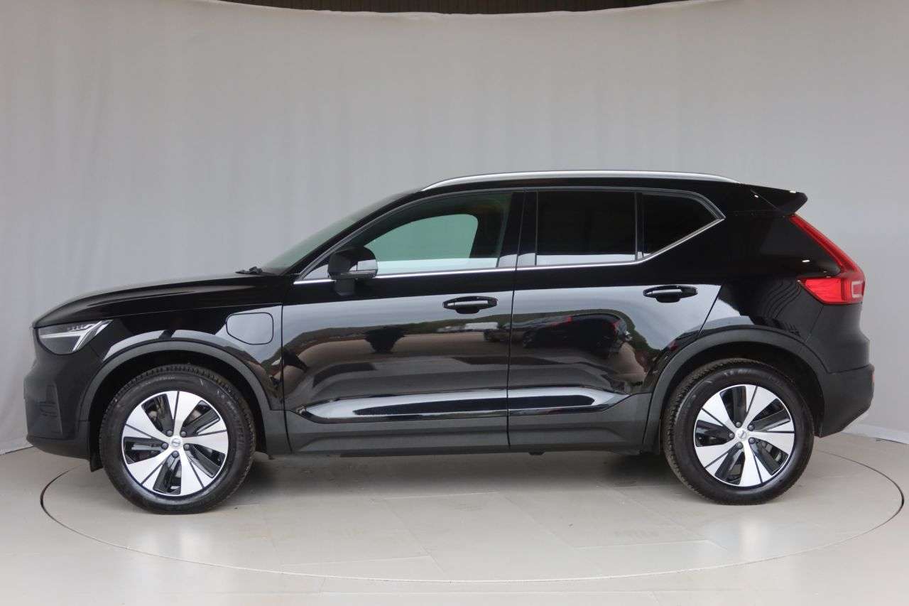 2022 VOLVO XC40 2022 VOLVO XC40