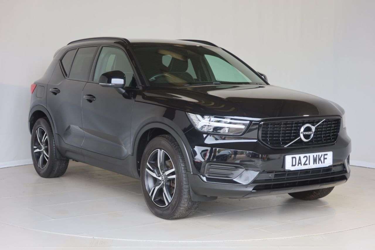 2021 VOLVO XC40 2021 VOLVO XC40