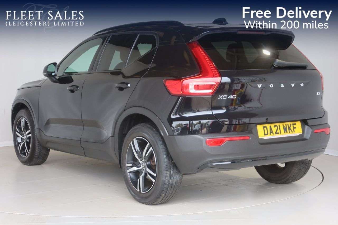 2021 VOLVO XC40 2021 VOLVO XC40