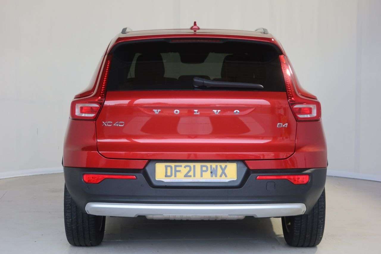 2021 VOLVO XC40 2021 VOLVO XC40