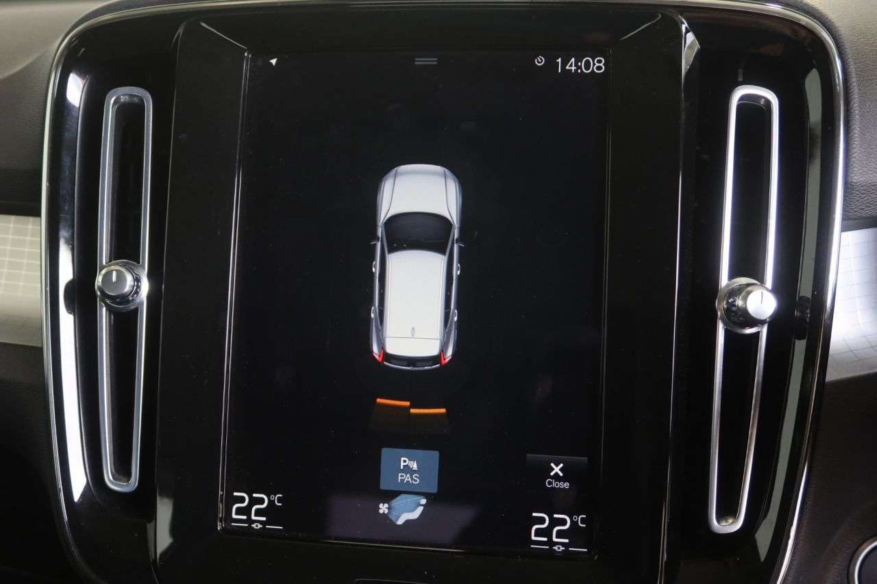 2021 VOLVO XC40 2021 VOLVO XC40