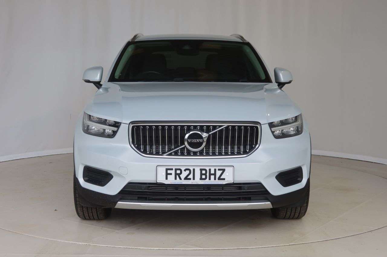 2021 VOLVO XC40 2021 VOLVO XC40
