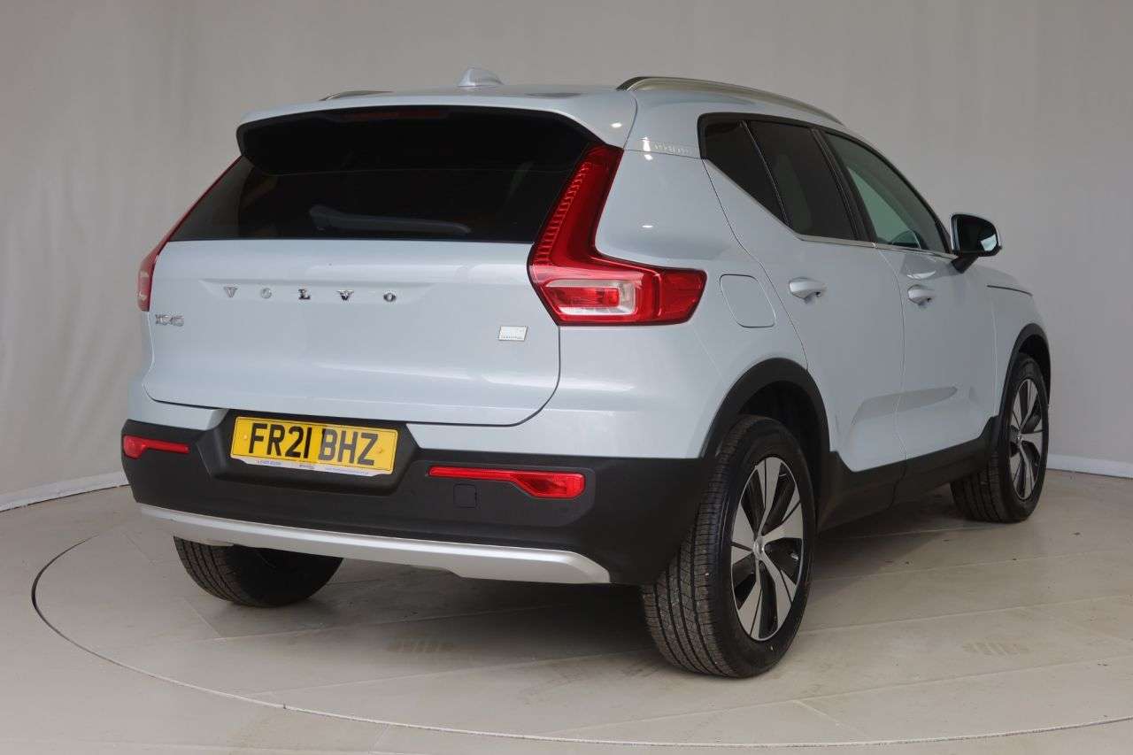 2021 VOLVO XC40 2021 VOLVO XC40