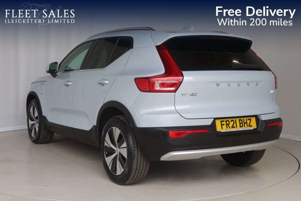 2021 VOLVO XC40 2021 VOLVO XC40