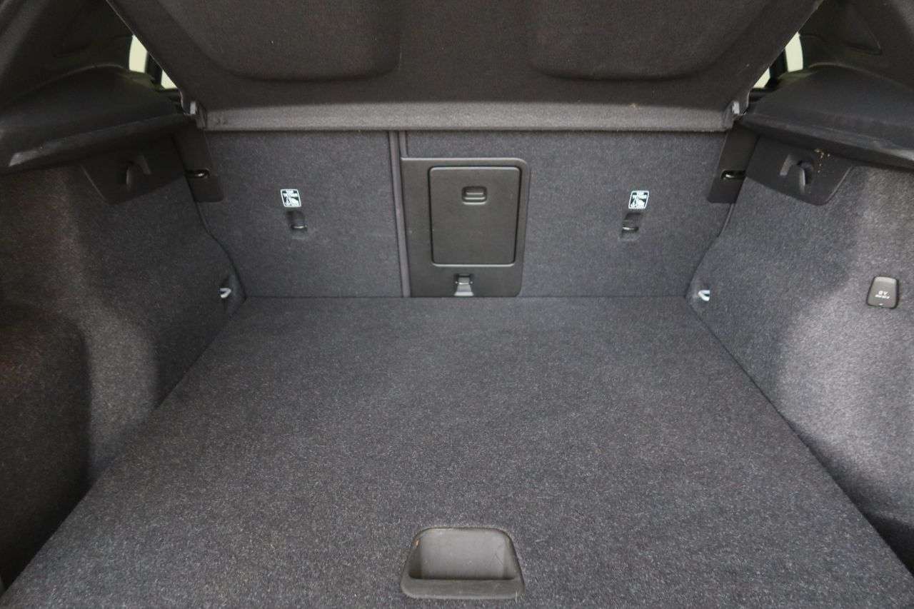 2022 VOLVO XC40 2022 VOLVO XC40