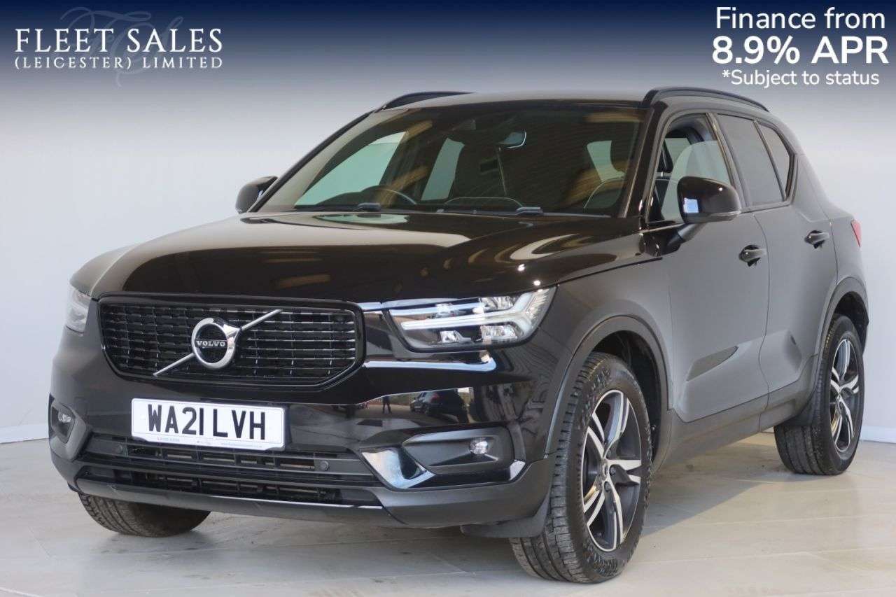 2021 VOLVO XC40 2021 VOLVO XC40