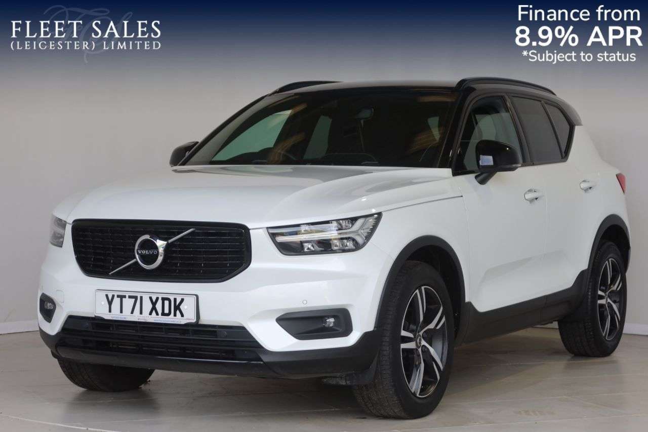 2021 VOLVO XC40 2021 VOLVO XC40