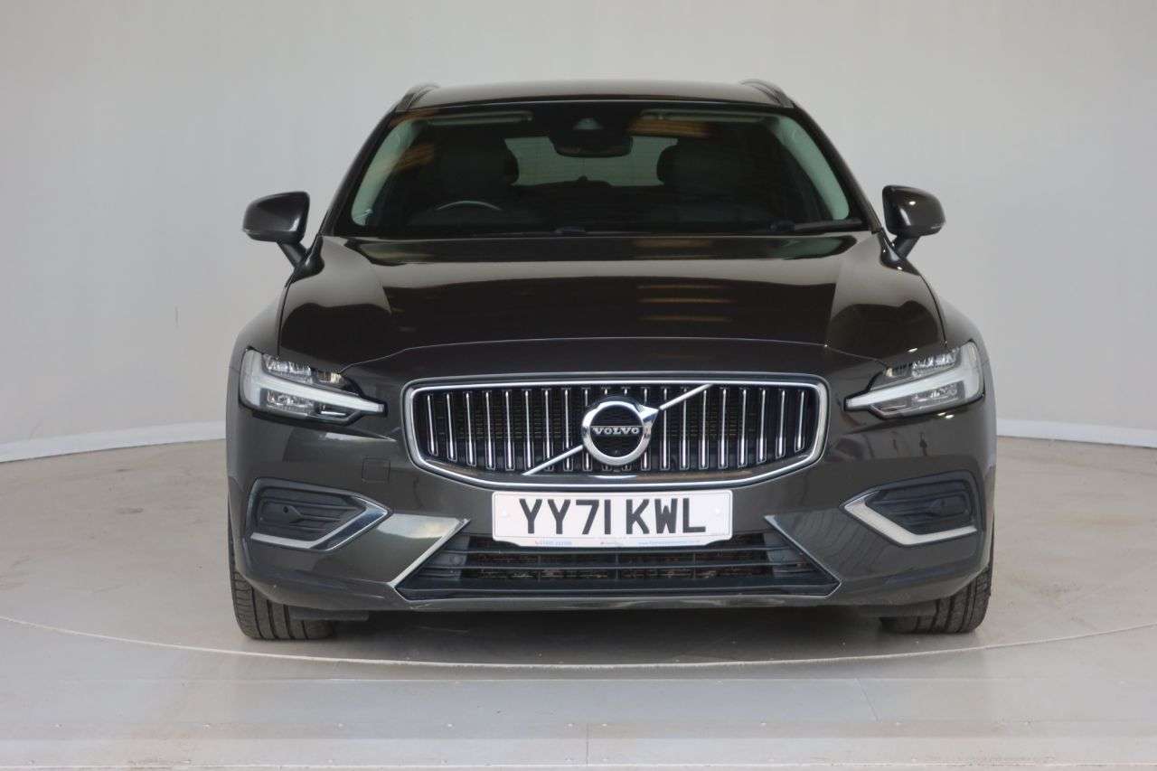 2021 VOLVO V60 2021 VOLVO V60