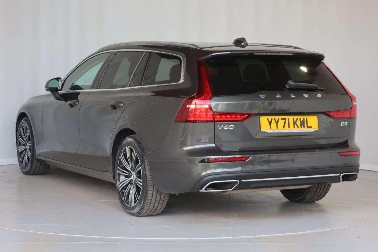 2021 VOLVO V60 2021 VOLVO V60