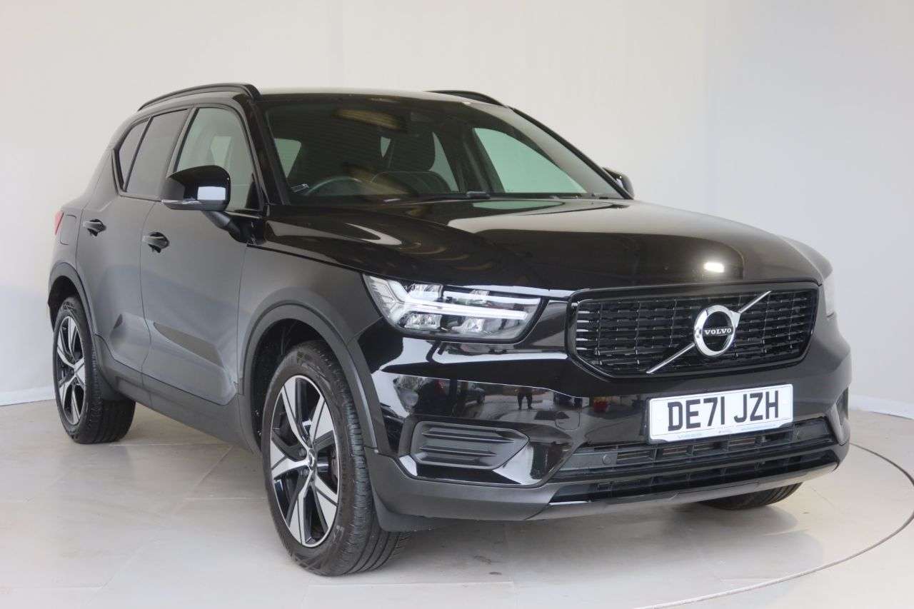2021 VOLVO XC40 2021 VOLVO XC40