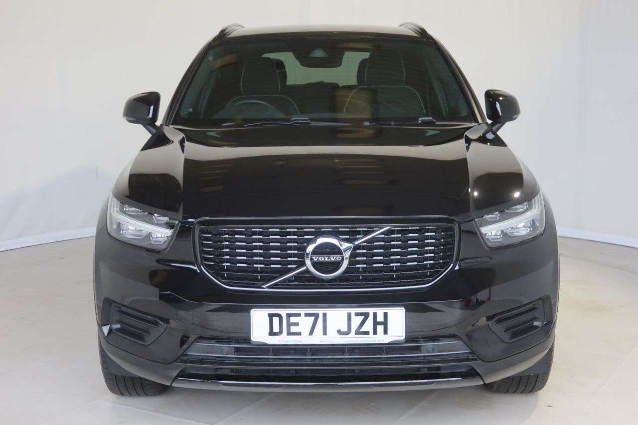 2021 VOLVO XC40 2021 VOLVO XC40