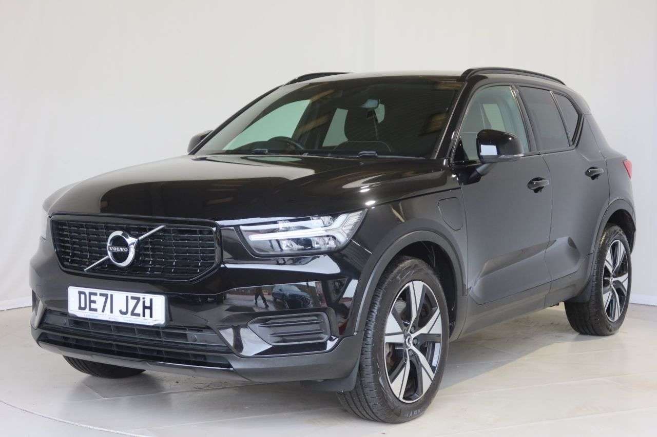 2021 VOLVO XC40 2021 VOLVO XC40