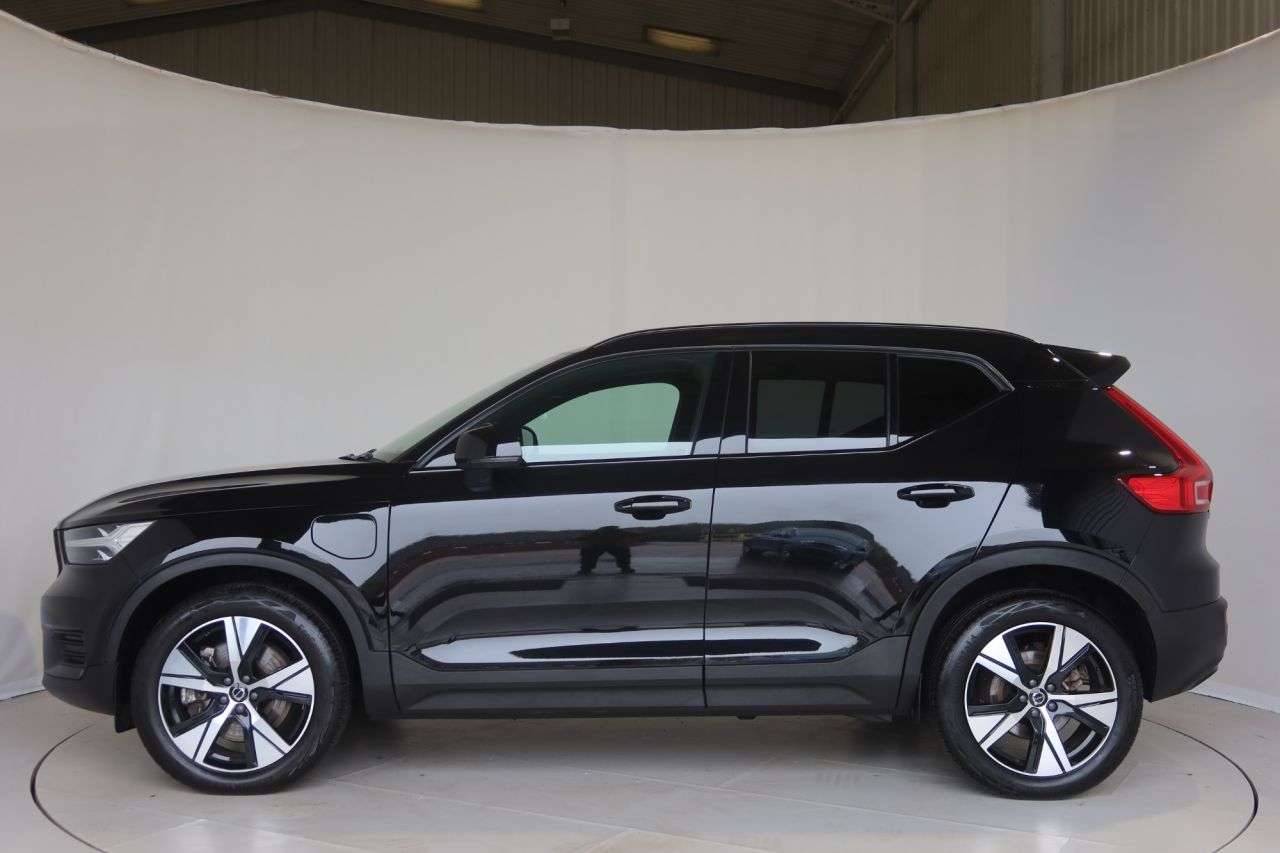 2021 VOLVO XC40 2021 VOLVO XC40