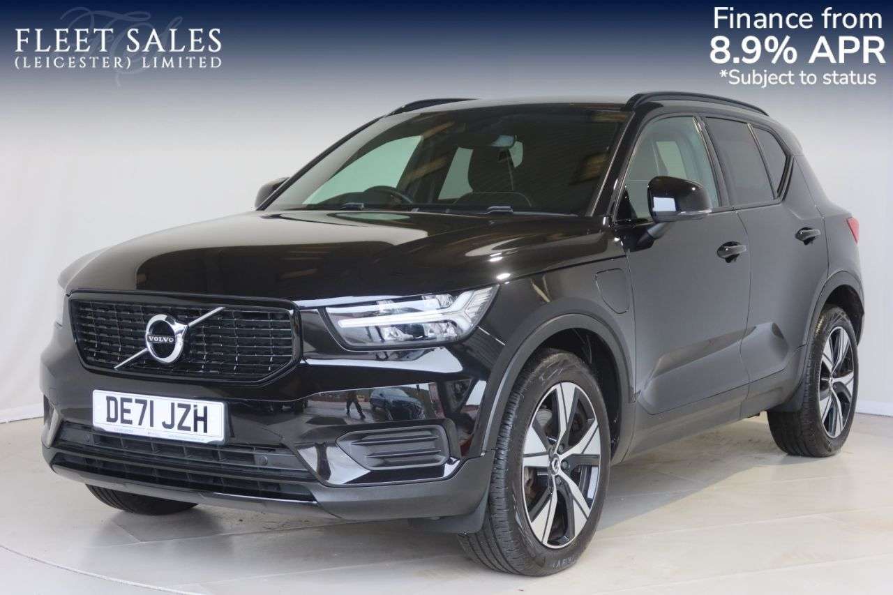2021 VOLVO XC40 2021 VOLVO XC40