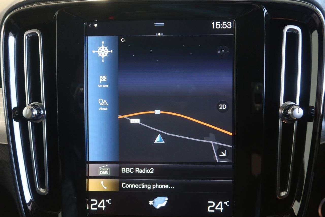 2021 VOLVO XC40 2021 VOLVO XC40