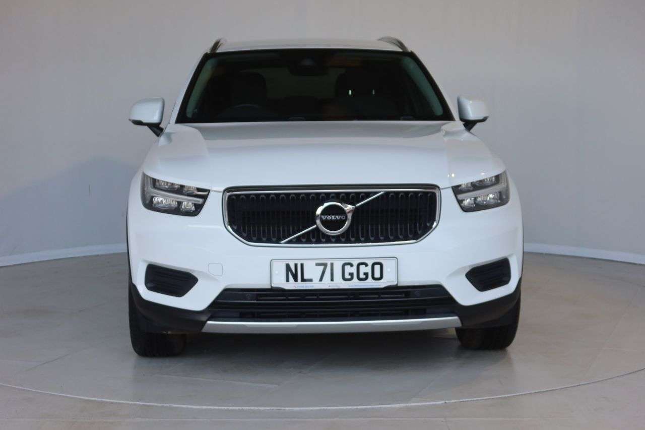 2021 VOLVO XC40 2021 VOLVO XC40