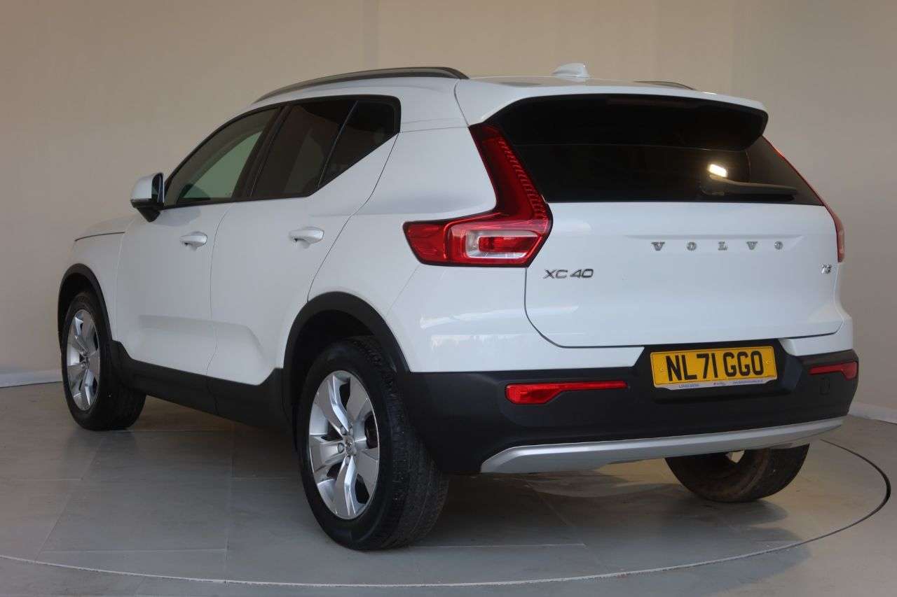 2021 VOLVO XC40 2021 VOLVO XC40