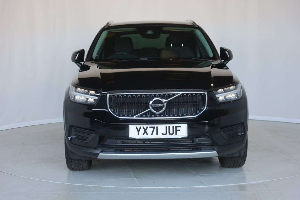 2021 VOLVO XC40 2021 VOLVO XC40