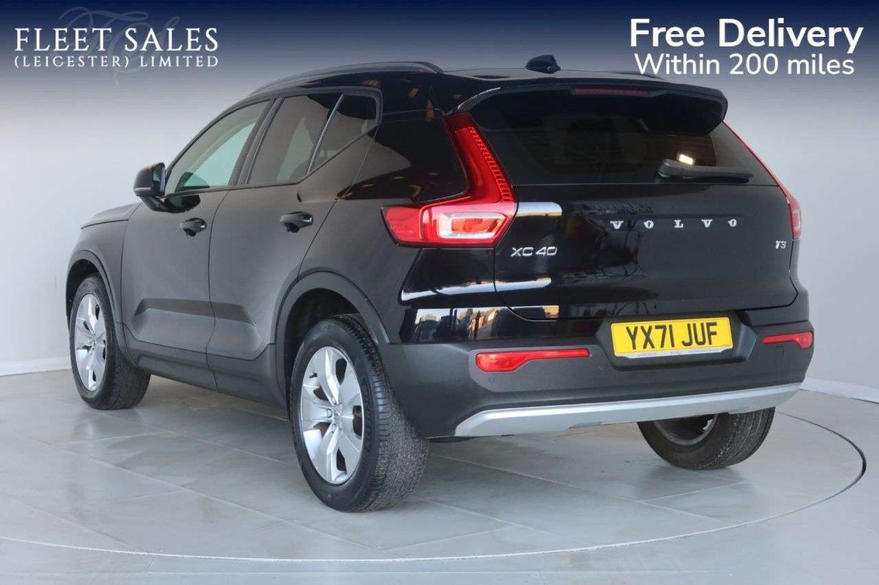 2021 VOLVO XC40 2021 VOLVO XC40