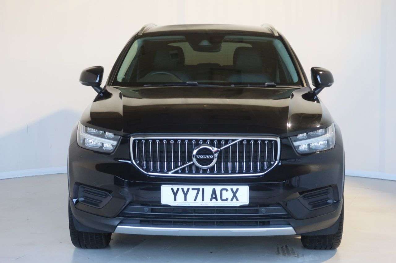 2021 VOLVO XC40 2021 VOLVO XC40