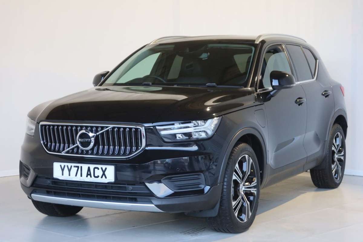 Check out this Volvo Xc40 2021 Hybrid Electric Automatic