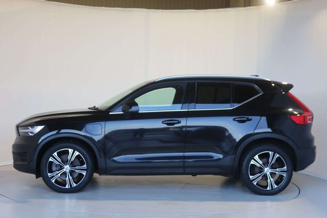 2021 VOLVO XC40 2021 VOLVO XC40
