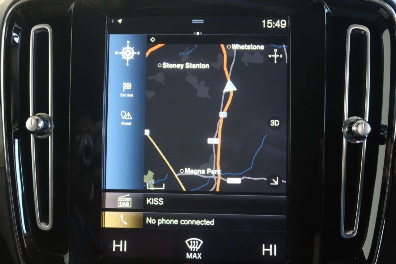 2021 VOLVO XC40 2021 VOLVO XC40