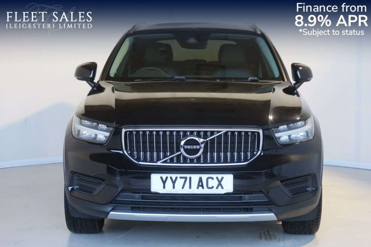 2021 VOLVO XC40 2021 VOLVO XC40