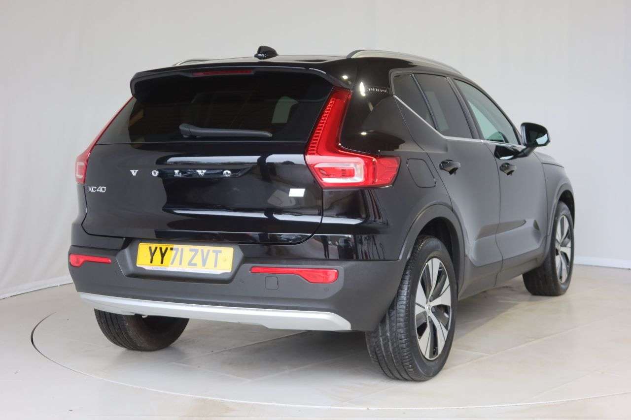 2022 VOLVO XC40 2022 VOLVO XC40