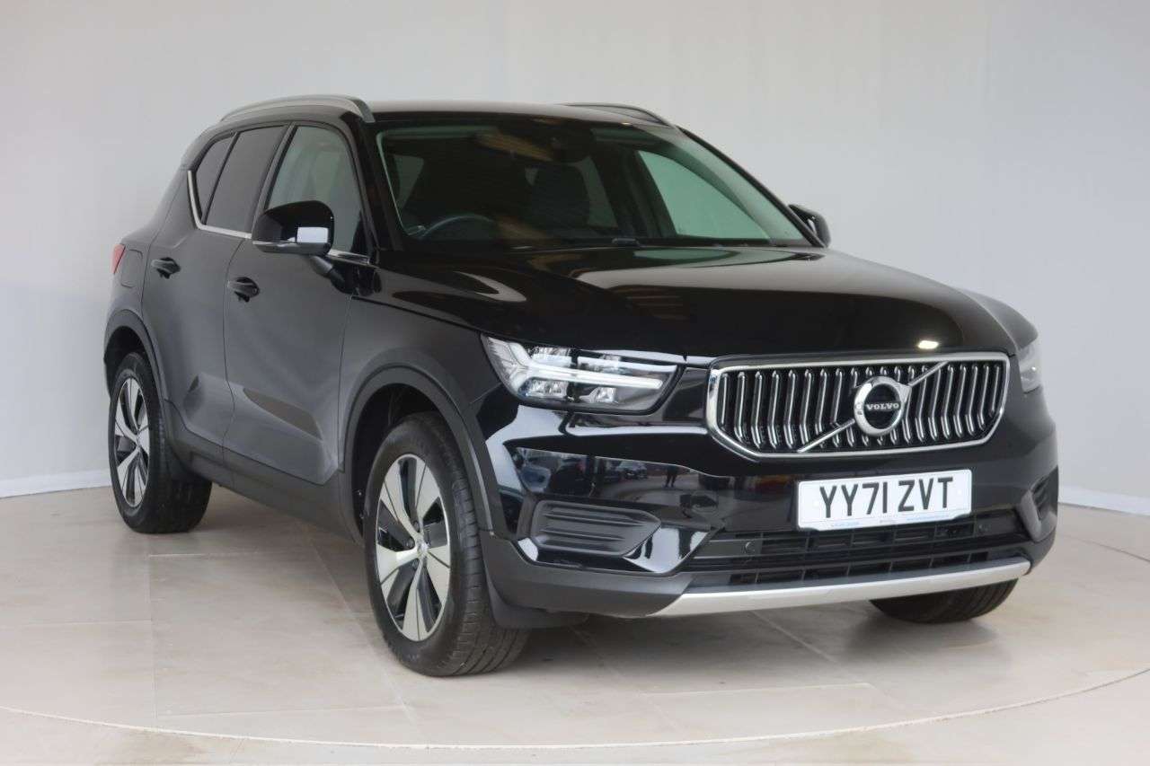 2022 VOLVO XC40 2022 VOLVO XC40