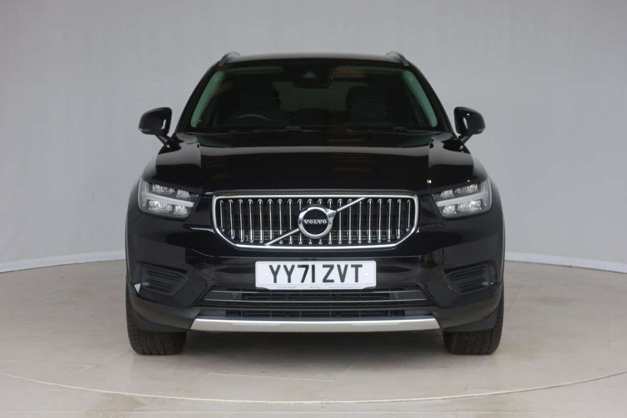 2022 VOLVO XC40 2022 VOLVO XC40