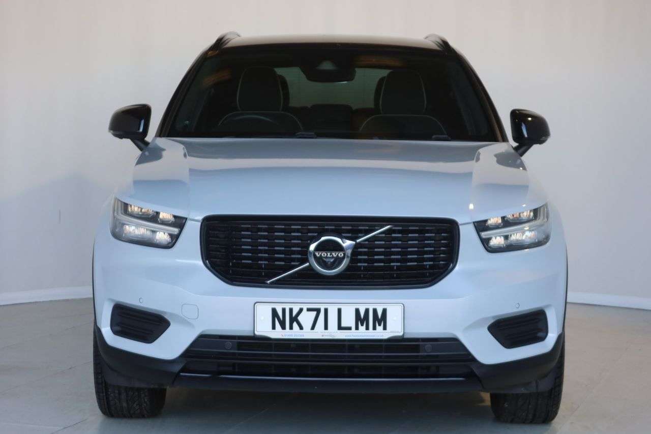 2021 VOLVO XC40 2021 VOLVO XC40