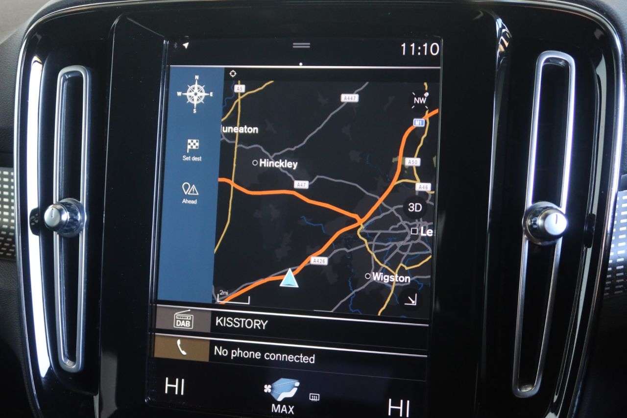 2021 VOLVO XC40 2021 VOLVO XC40